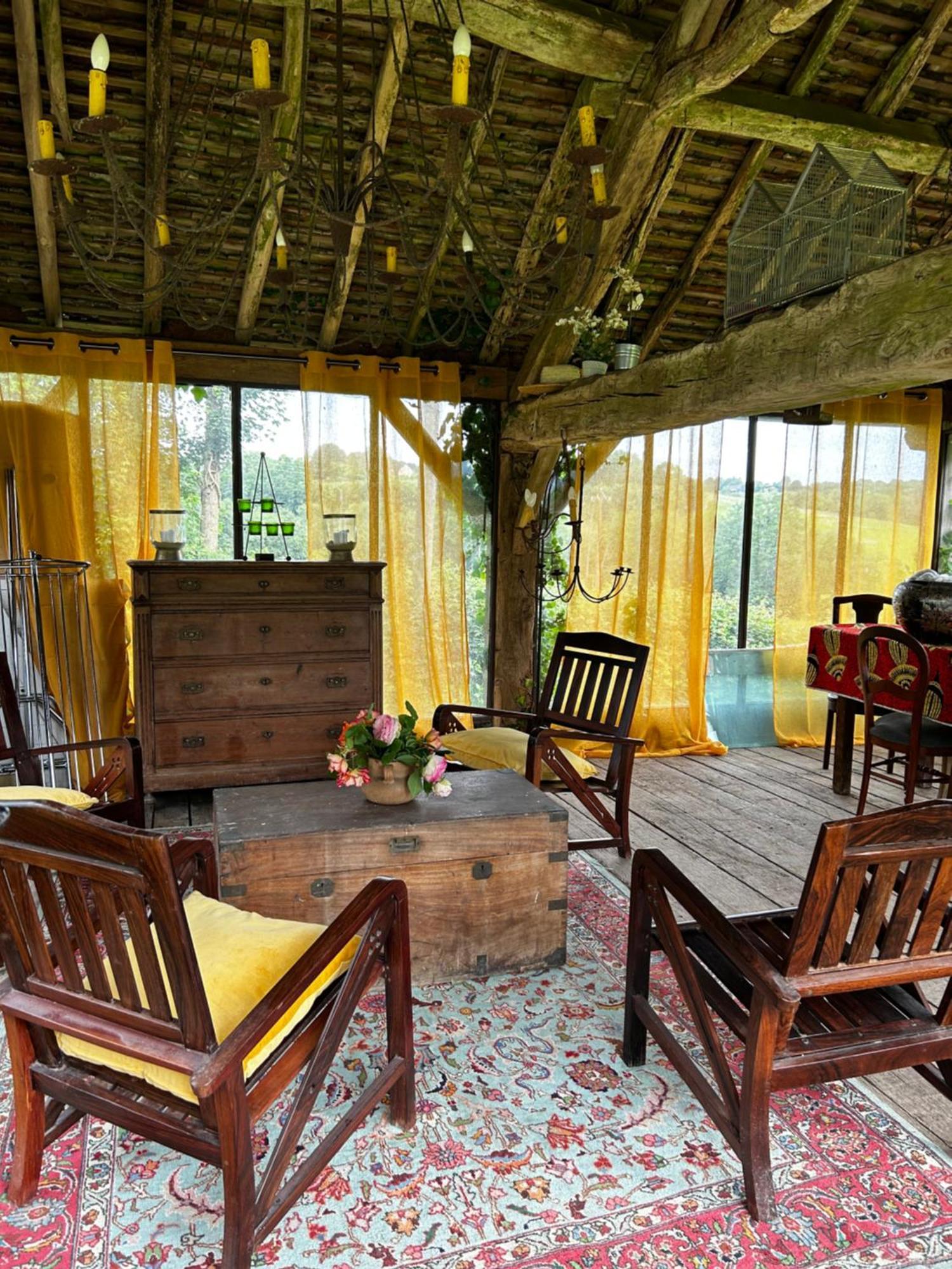 Perche King'S Bedroom In Maison Nomade Chic Cour-Maugis-sur-Huisne Exterior foto